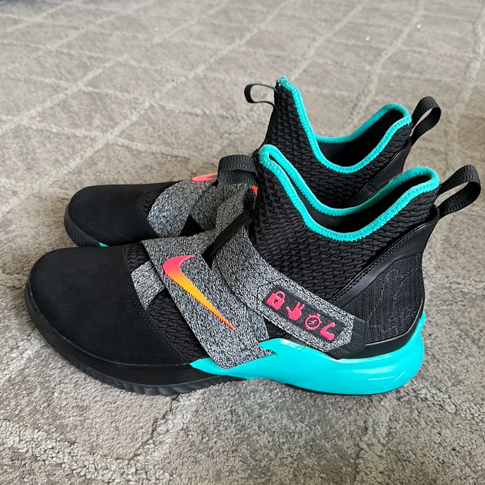 LEBRON SOLDIER 12 SHOES 'THE ACADEMY' MNBSKT 558